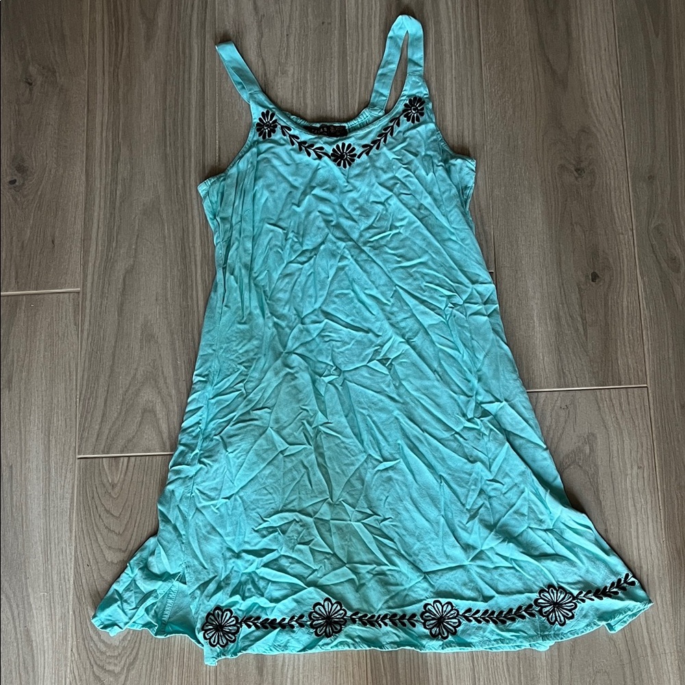 raya sun Turquoise Embroidered Midi Dress